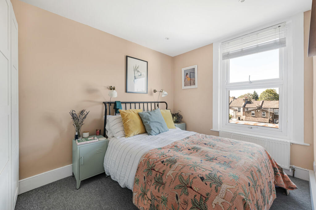 Apartment in London - View 4
