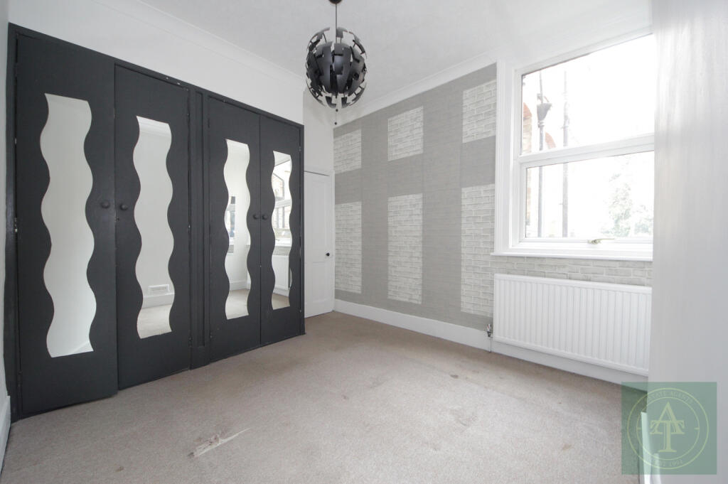 Apartment in London, Finchley - View 5