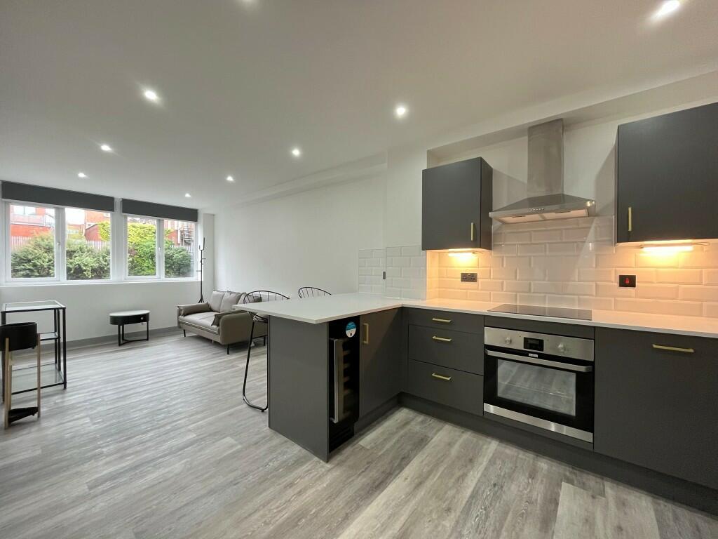 Apartment in Preston - View 2