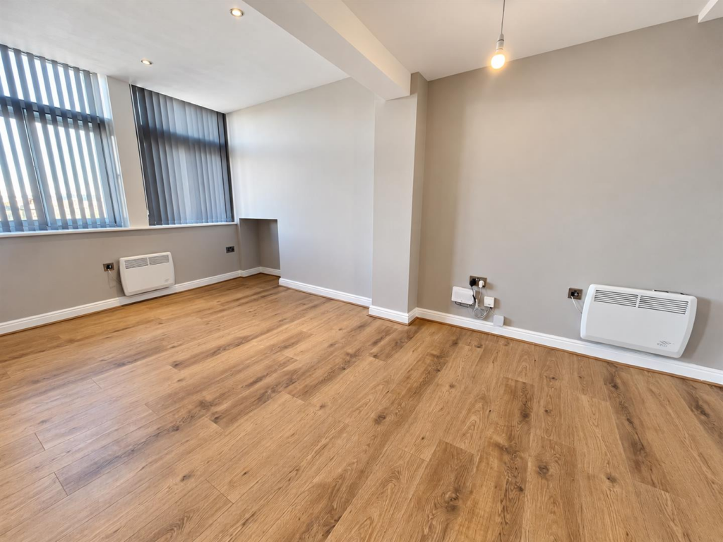 Apartment in Liverpool - View 3