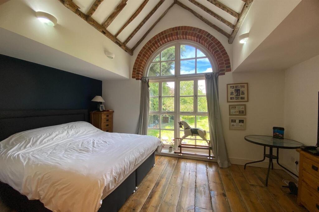 Main image of property: Braintree Road