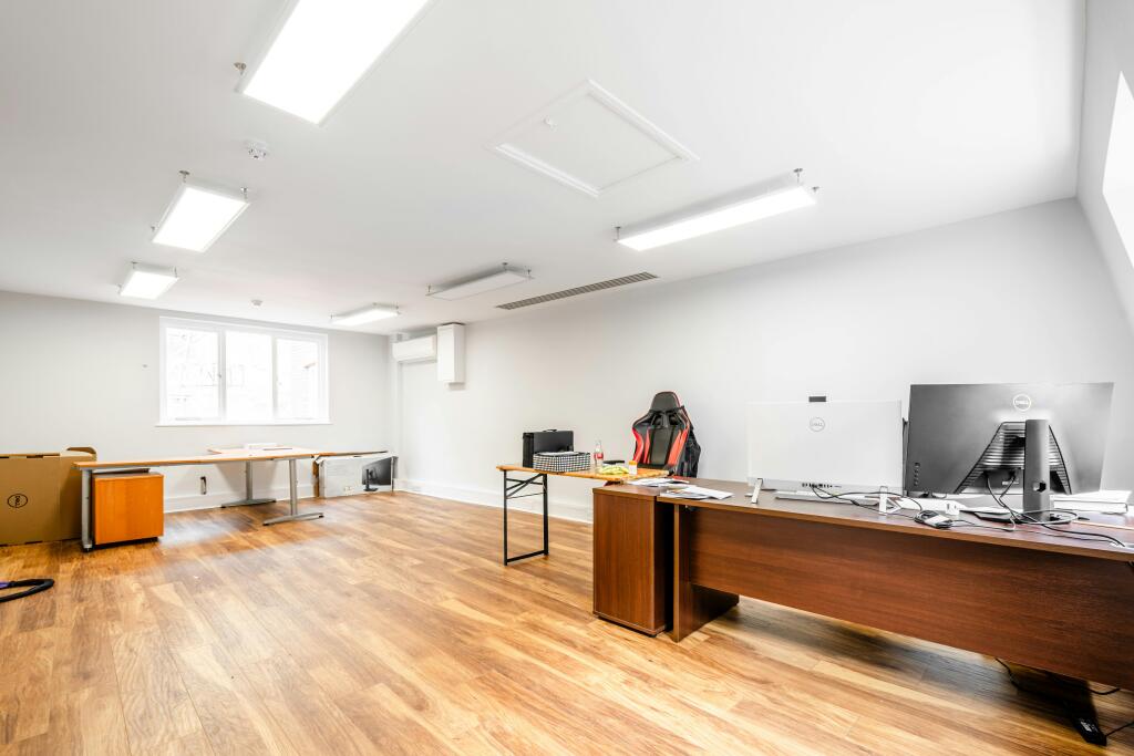 Widegate St 2223 3F  Low Res 7.jpg
