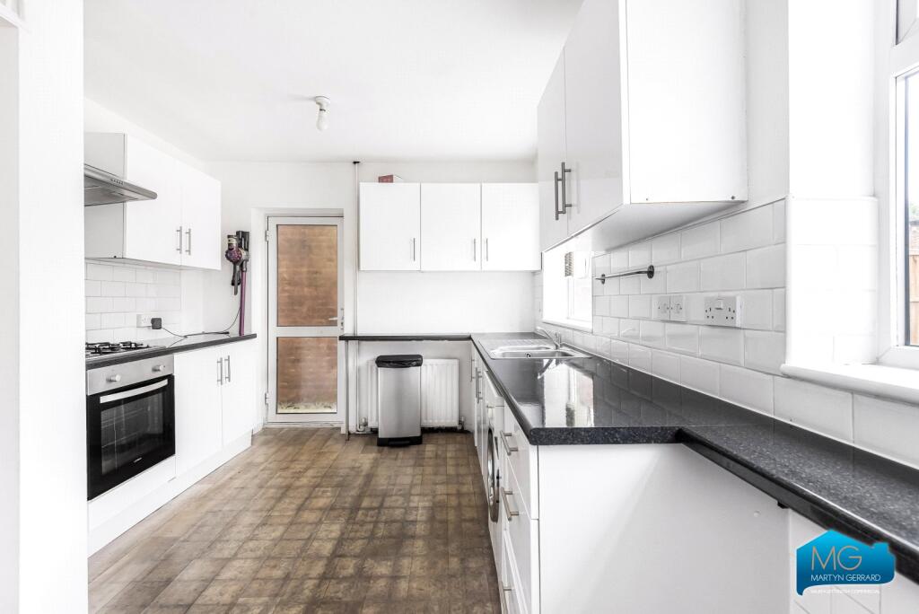 House in London - View 2