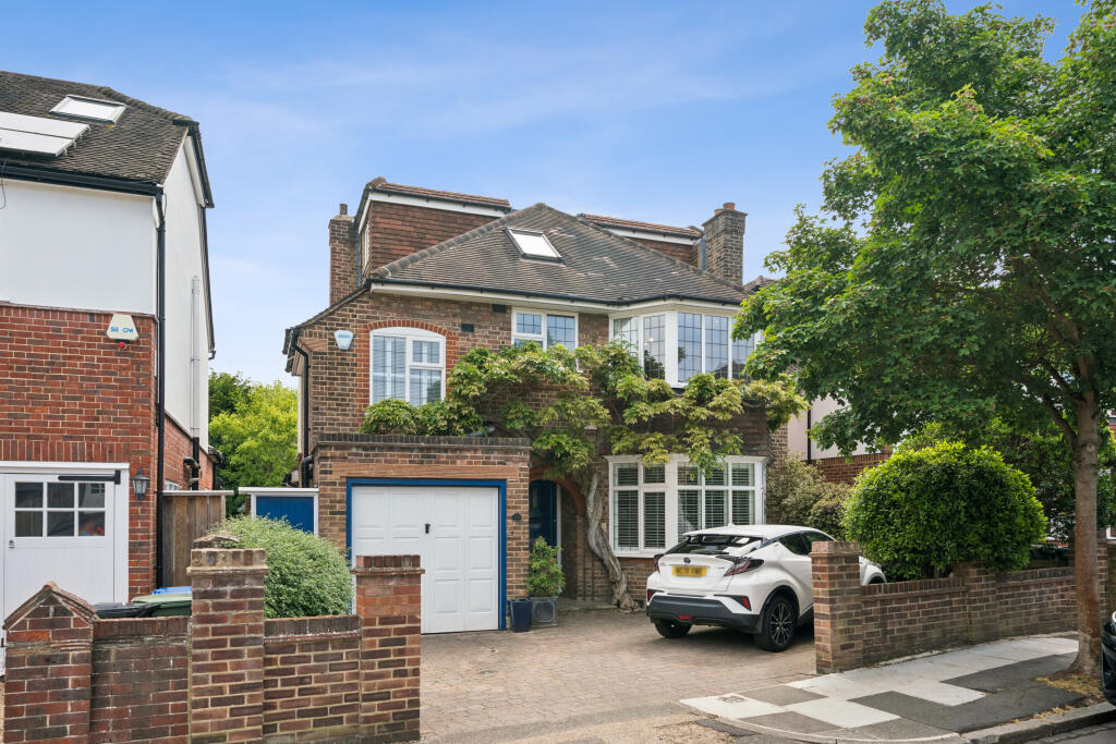 Main image of property: Temple Sheen, East Sheen, Richmond Upon Thames, London