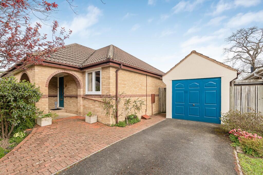 Main image of property: The Oaks, Bovey Tracey