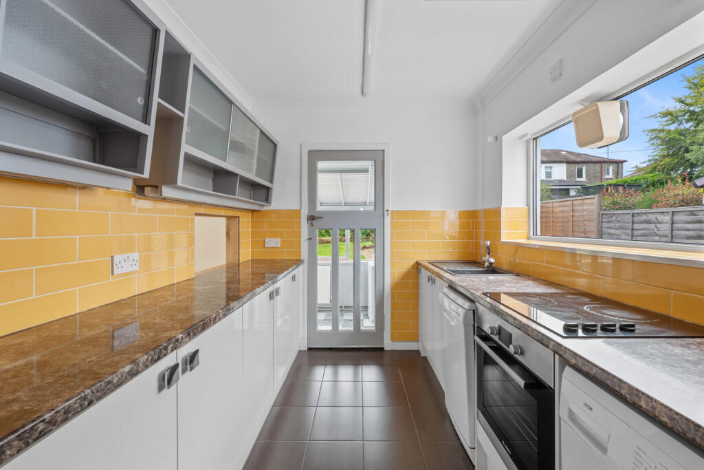 House in Glasgow - More