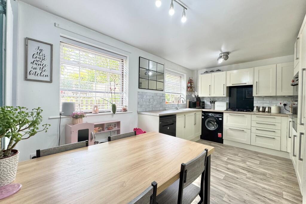 House in Fareham, Hampshire - View 2