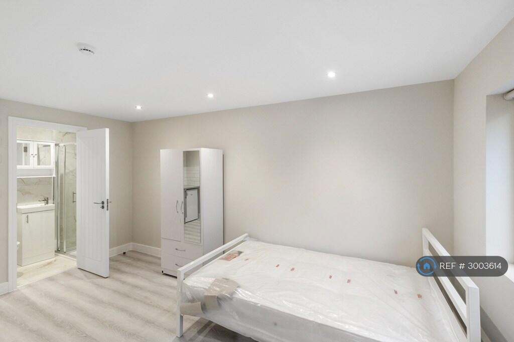 Apartment in London, Northumberland Heath - View 5