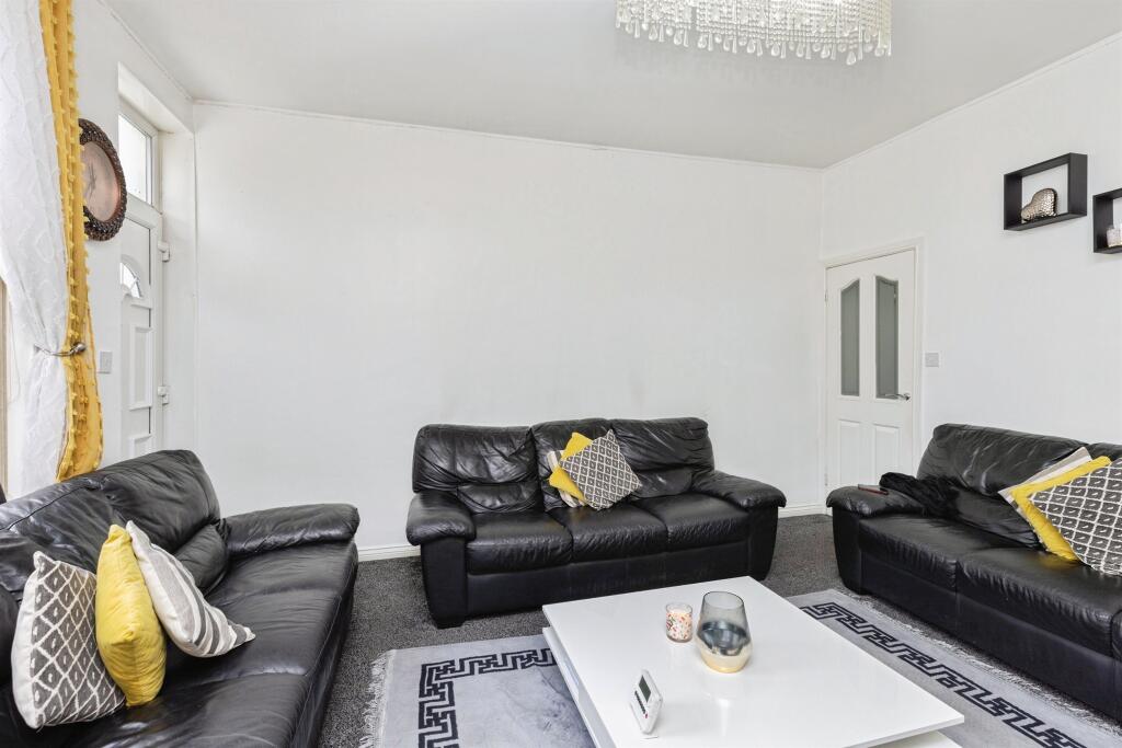 Duckworth Grove, Bradford - View 3