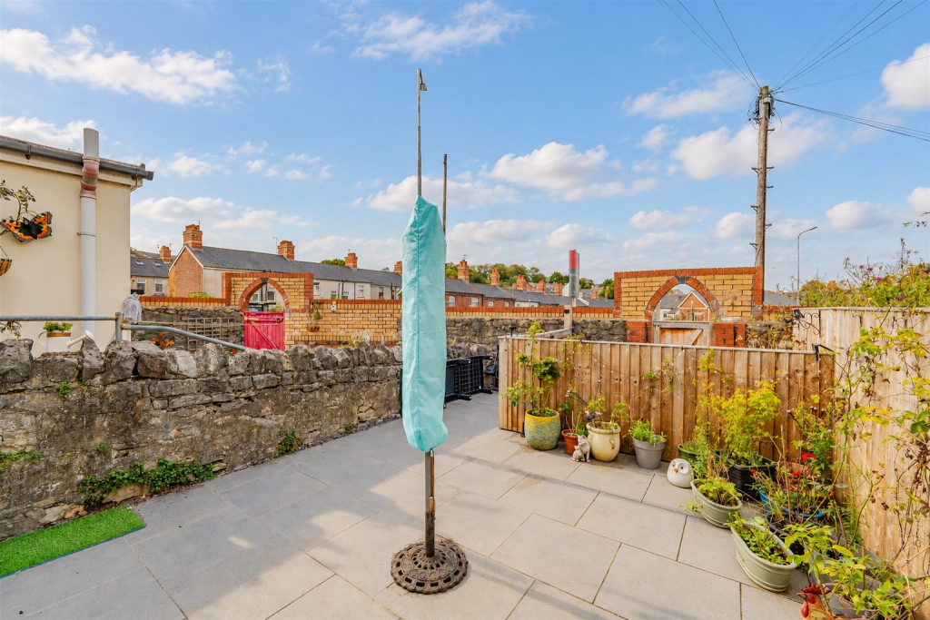 House in Cardiff - View 4