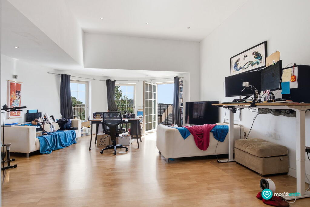 Apartment in Sheffield, South Yorkshire - View 5