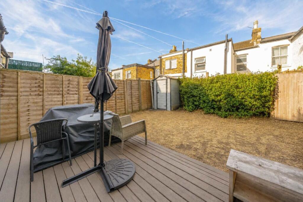 Apartment in London, West Ealing, Hanwell - View 4