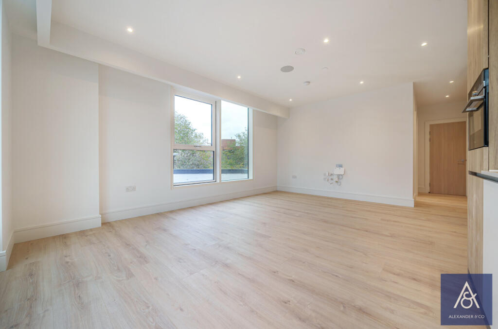 Apartment in Hemel Hempstead - View 5