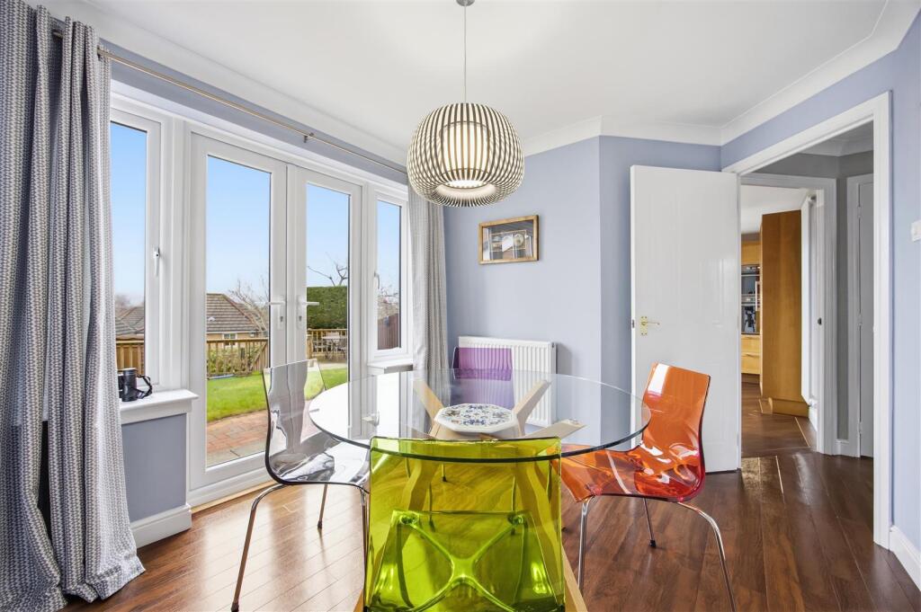 House in Glasgow - More