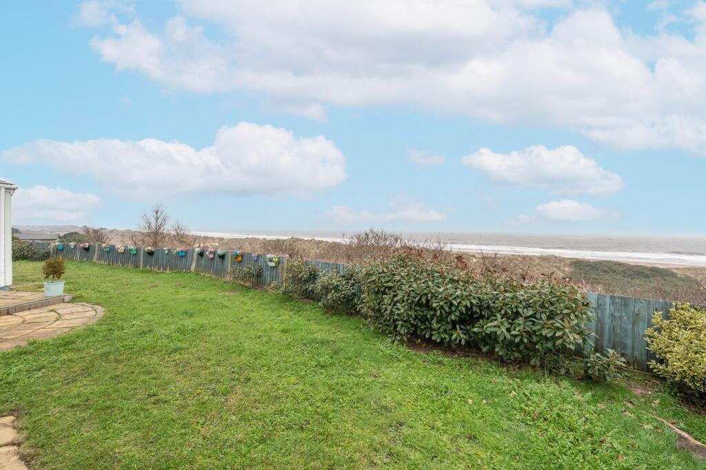 The Glebe, Hemsby photo 2