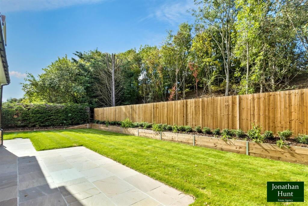 House in Stevenage - View 4