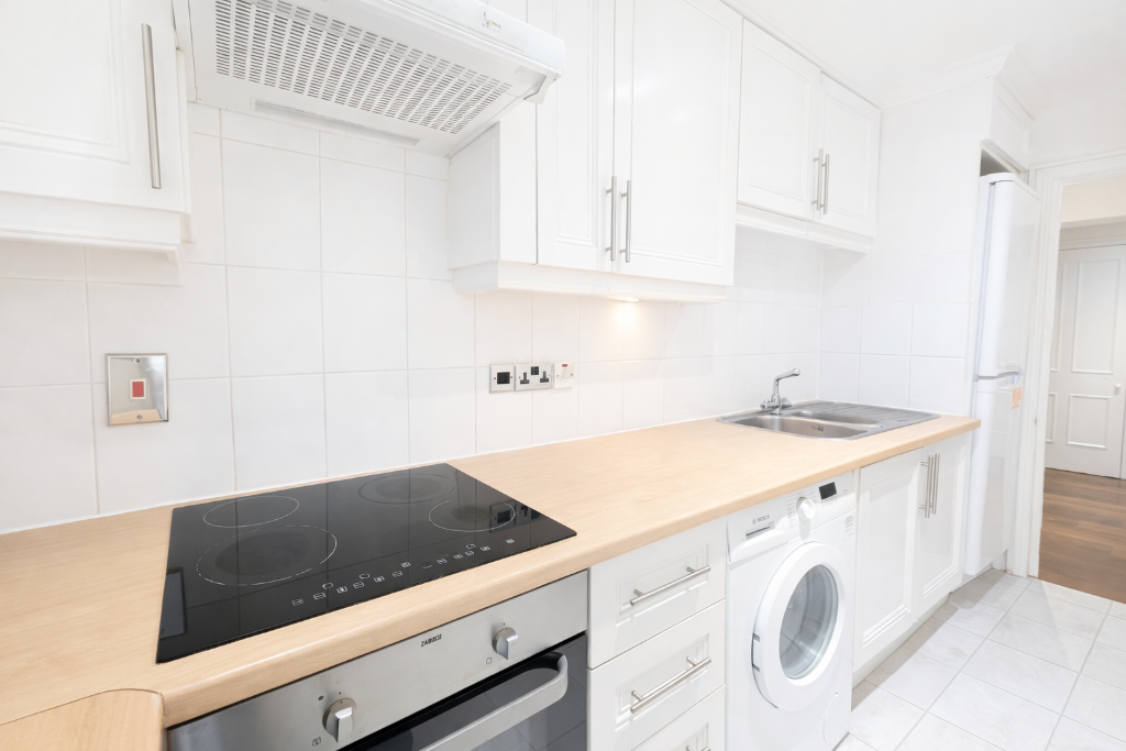 3 bedroom flat for rent