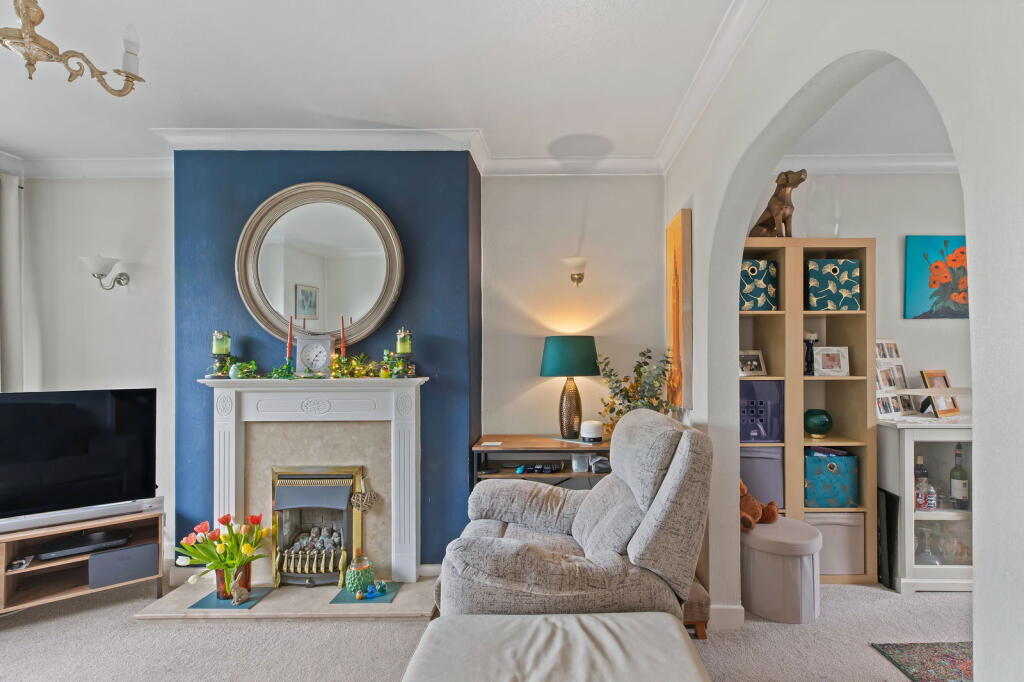 Additional image 4 of Oakfield Avenue, Gilstead, Bingley, BD16 4RA