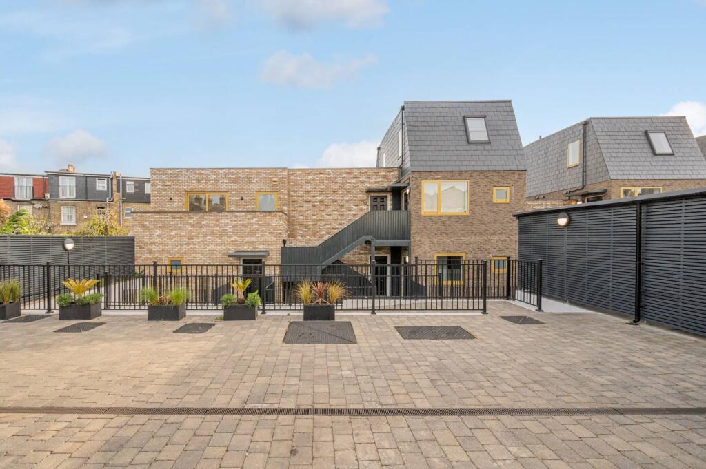 Main image of property: Carpenters Mews, Wandsworth, London, SW17
