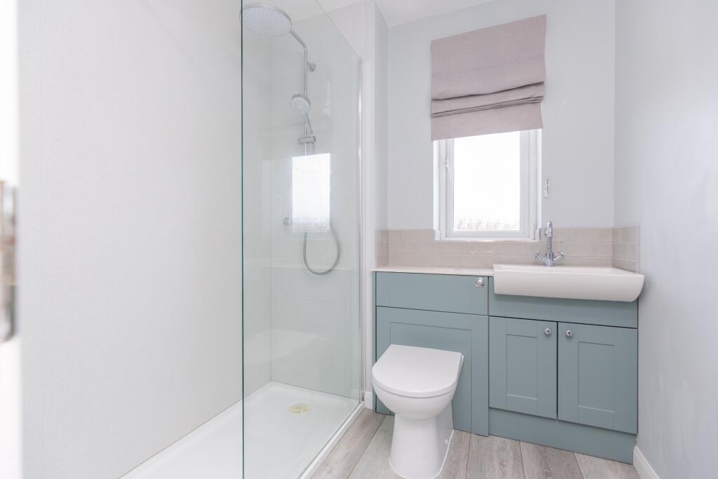 House in Gillingham, Slaughtergate - View 5