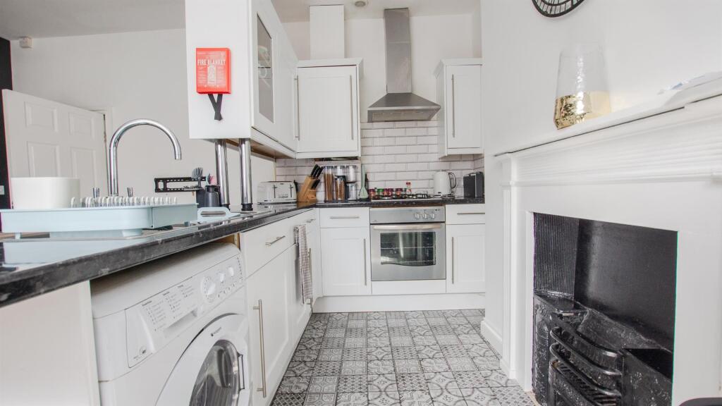 Apartment in York - View 2