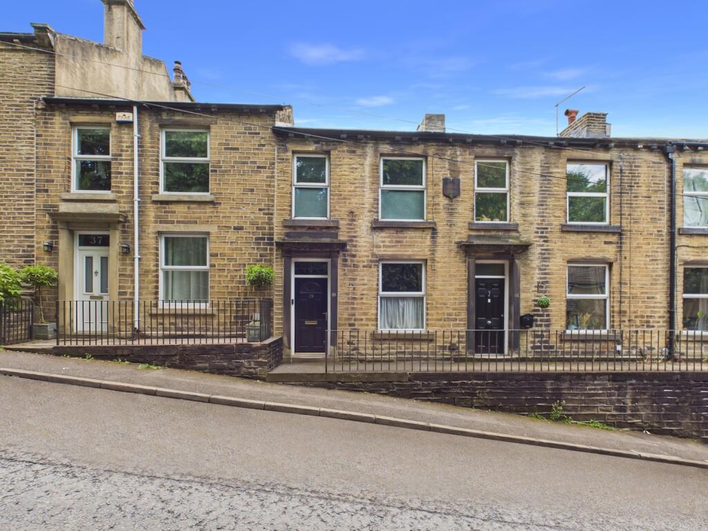 Main image of property: 39 Birchencliffe Hill Road, Huddersfield