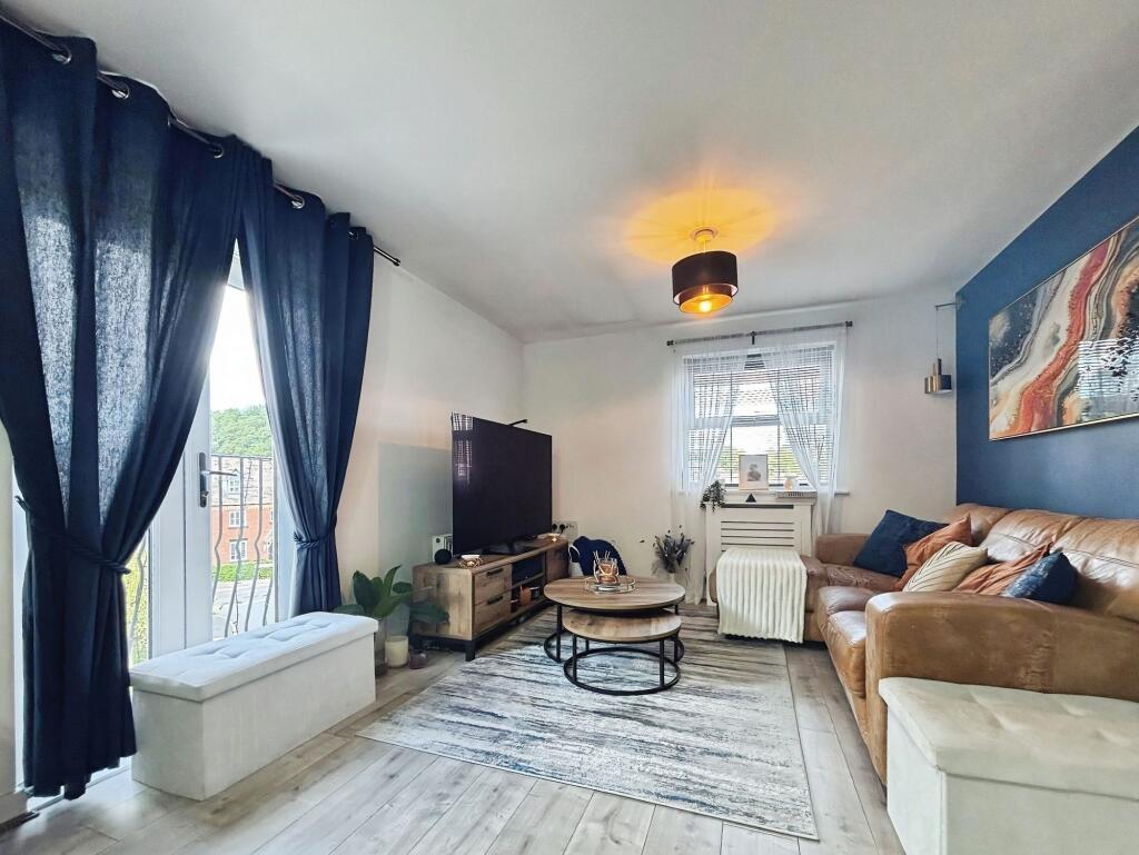 Apartment in Telford - More