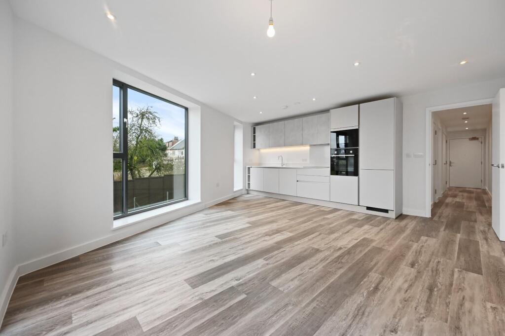 Main image of property: Preston Road, Harrow, ha3 0qa