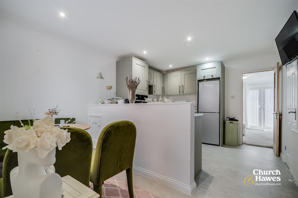 House in Burnham-On-Crouch - View 5