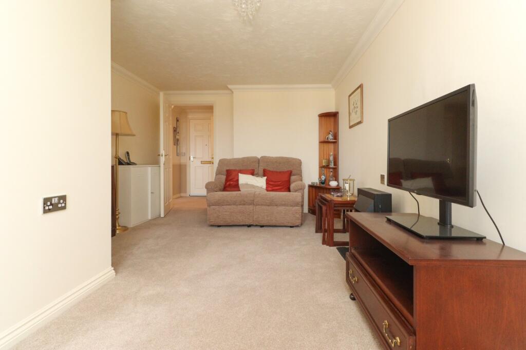 Beach Avenue, Birchington, Kent, CT7 photo 4