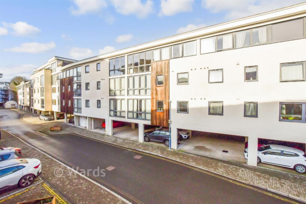 Clifford Way, Maidstone, Kent - View 2