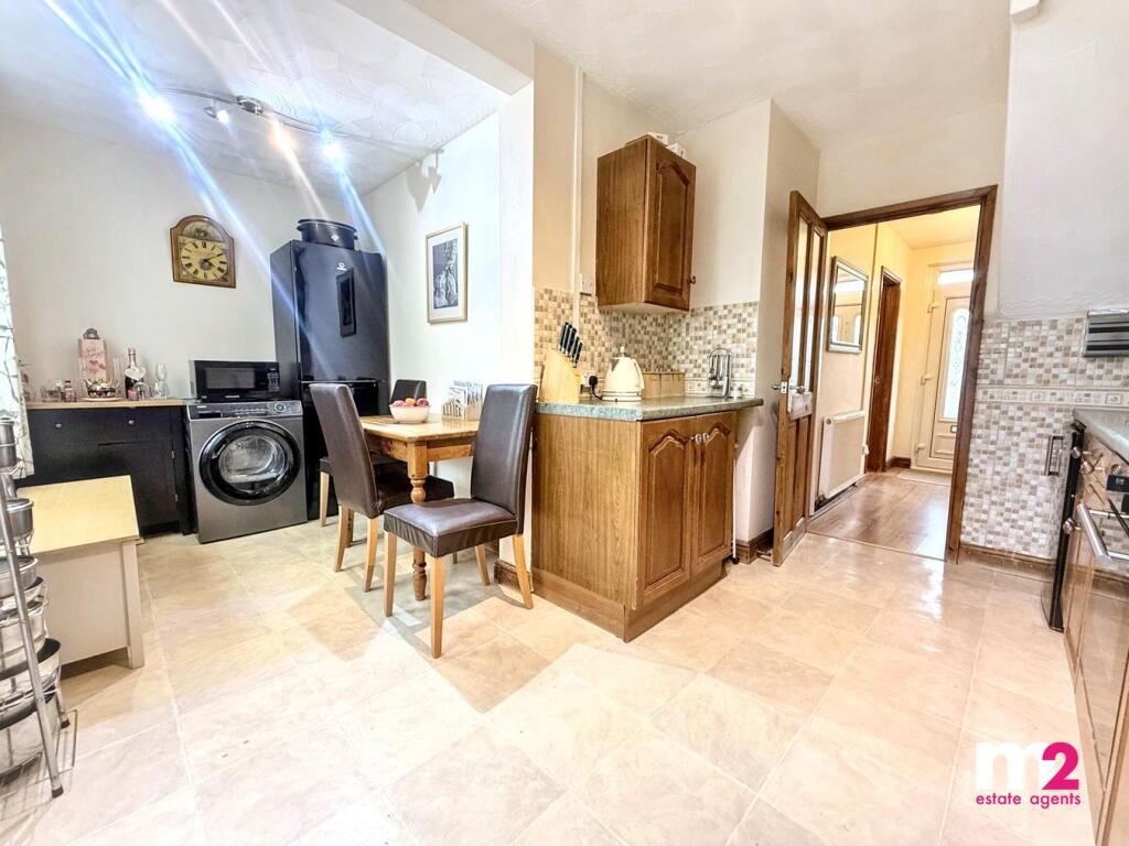 House in Newport - View 4