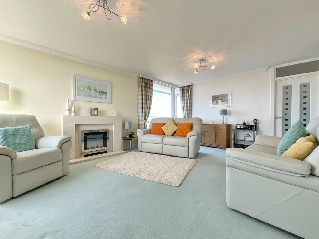Sandown Court, Albert Road, Southport photo 3