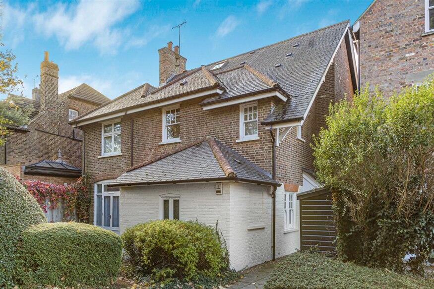 Main image of property: Milton Road, Harpenden, AL5