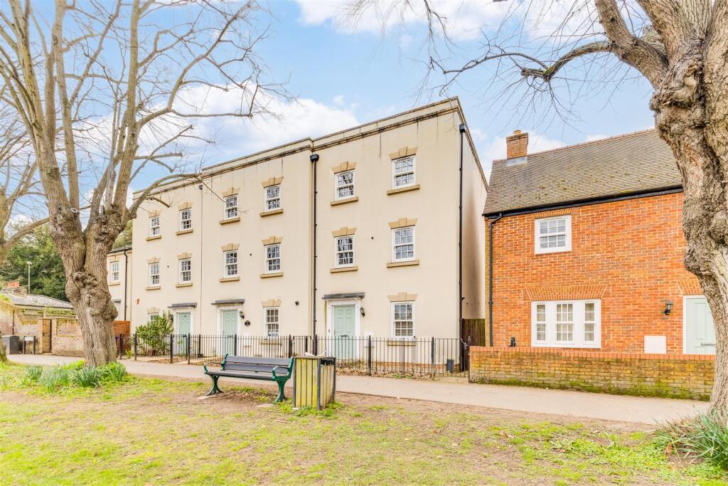 Main image of property: Payens Corner, Baldock