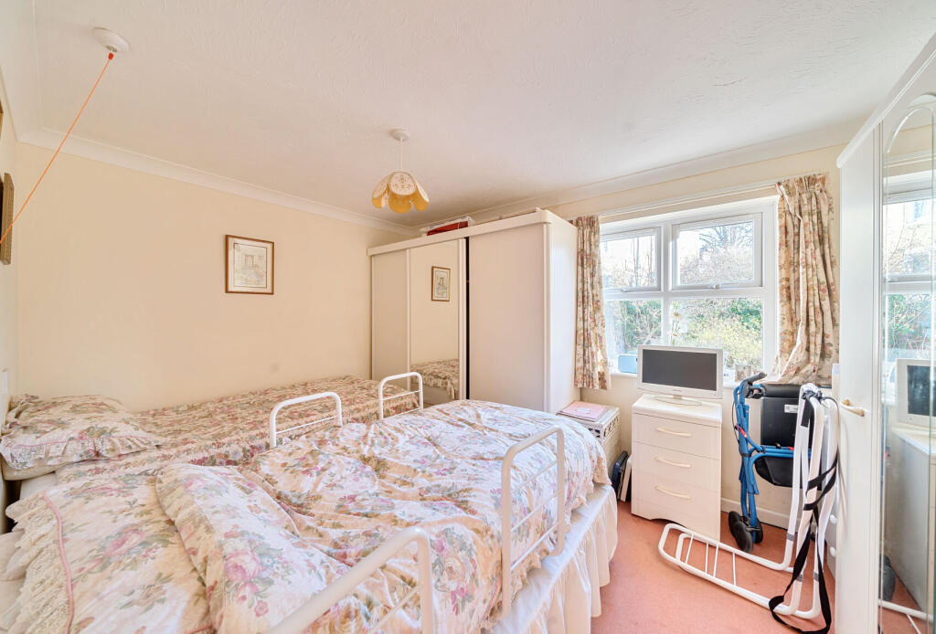 Apartment in Bristol, Pigsty Hill, Ashley Down - View 4