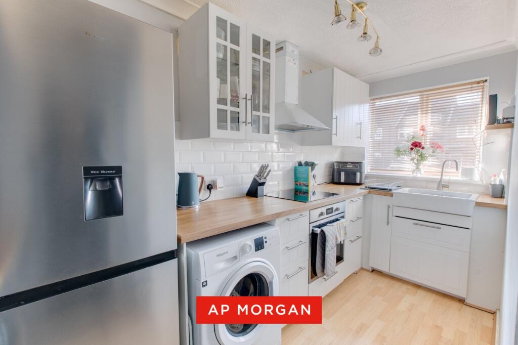 Additional image 4 of Mayfield Close, Catshill, Bromsgrove, Worcestershire, B61