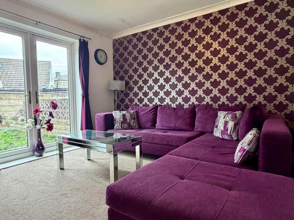 House in Wakefield - View 2