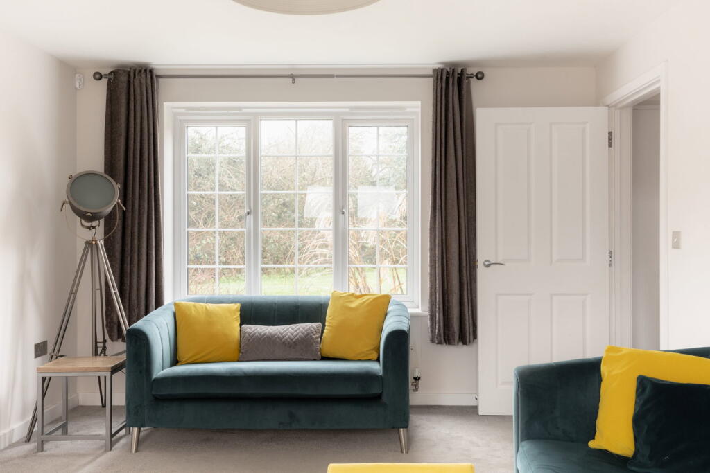 House in Pitstone - More