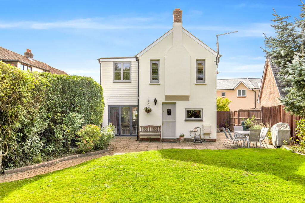 Main image of property: High Street, Medstead, Alton, GU34 5LN