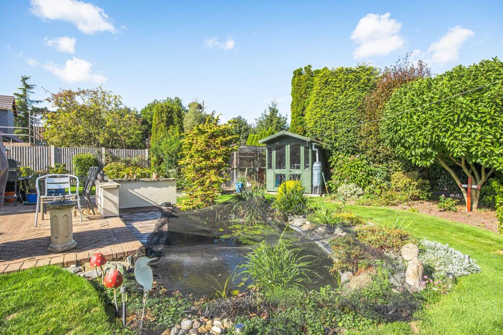 Spacious Detached Bungalow in Burgh Castle photo 4