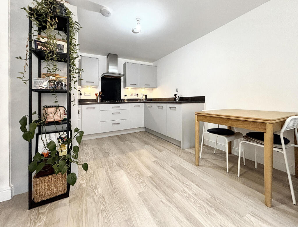 Main image of property: Tanner Close, Frenchay, Bristol, Gloucestershire