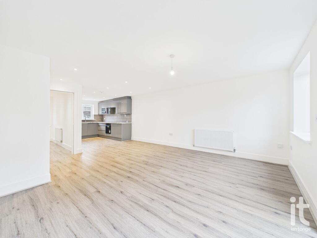 11 Vine Street, Hazel Grove, Stockport, SK7 photo 2