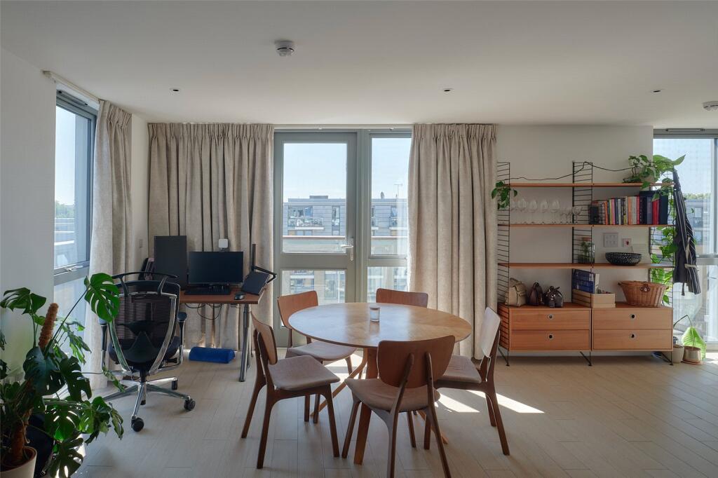 Apartment in London - View 5