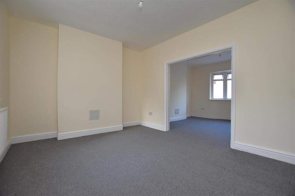 House in Wrexham, Rivulet Road Trade Park, Caia Park - View 3