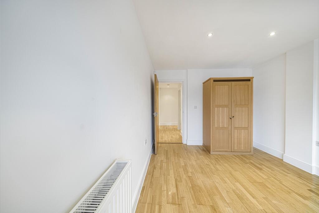 Apartment in London - View 4