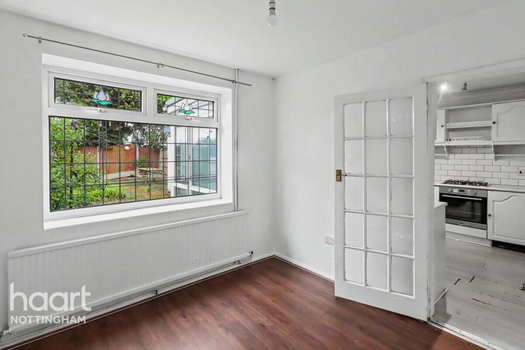 Brinkhill Crescent, Clifton photo 5