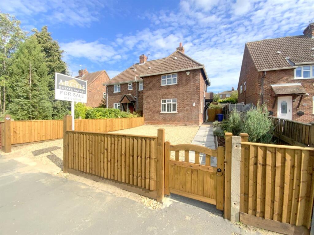 Main image of property: Fairway, Waltham, Grimsby