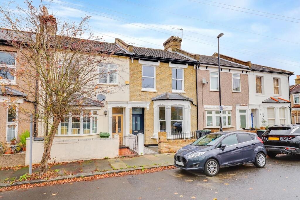 Main image of property: Fairlawn Park, London