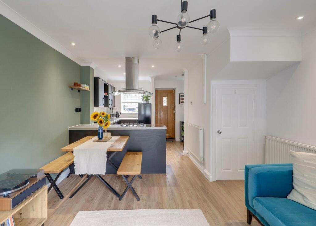 House in London, Catford South - More